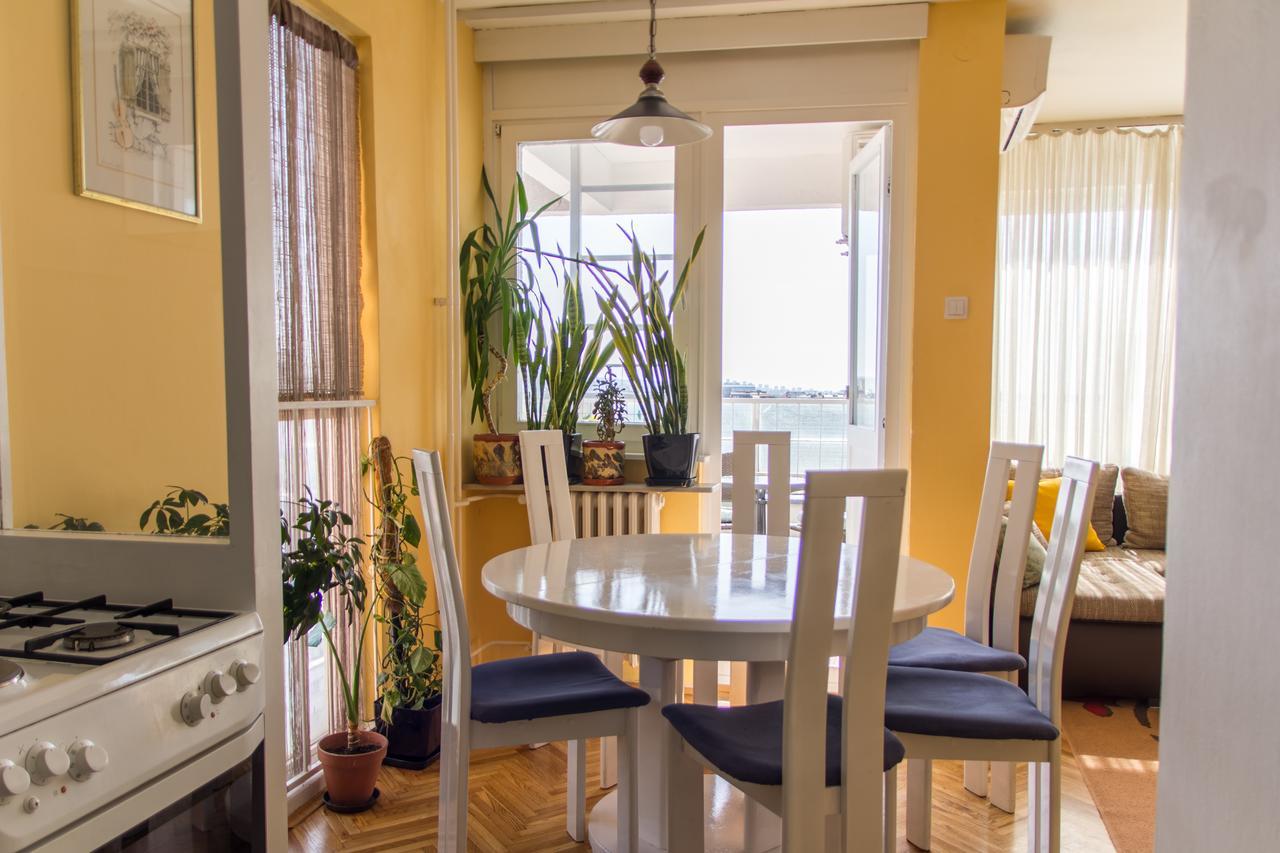 Sunny Apartment Belgrado Esterno foto
