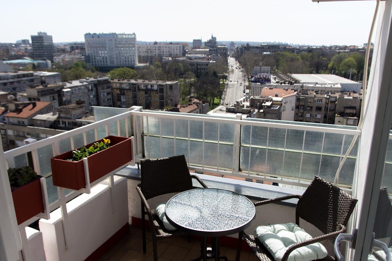 Sunny Apartment Belgrado Esterno foto